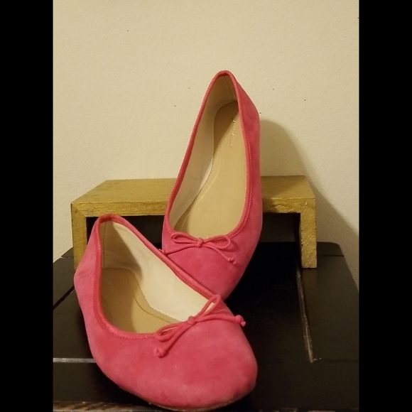 Ann Taylor Matilde Suede Ballet Flats (UPDATED WITH DEFECTS) - Picture 9 of 16